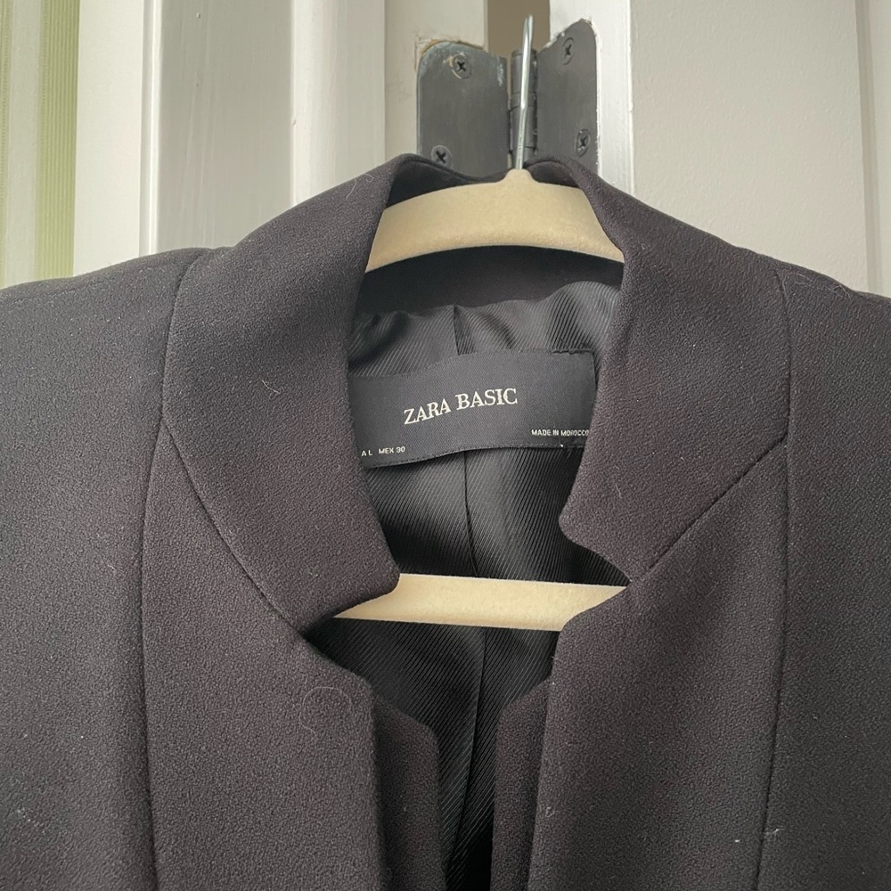 Zara Basic Black Single Button Notched Collar Bla… - image 2